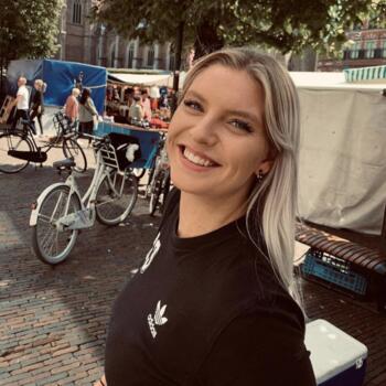 Oppas in Haarlem: Julia