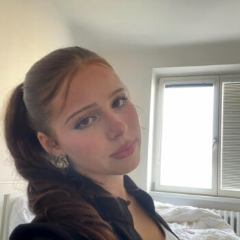 Babysitter in Prague: Marketa