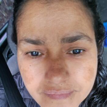 Babysitter in Bragança Paulista: Lêda