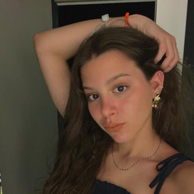 Babysitter in Toulouse: Luna