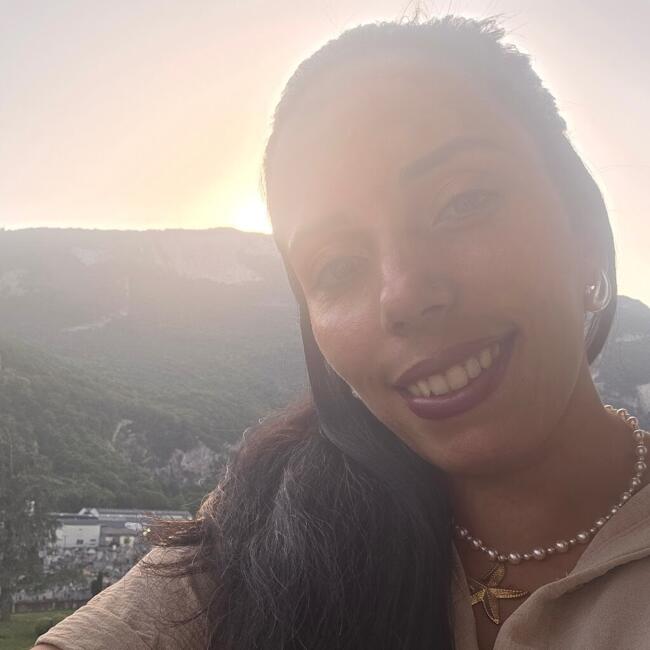 Babysitter in Fontaine: Joana