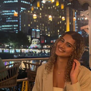 Babysitter in Brisbane: Idil