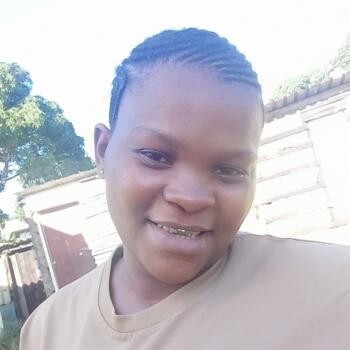 Babysitter in eManzimtoti: Thabisile