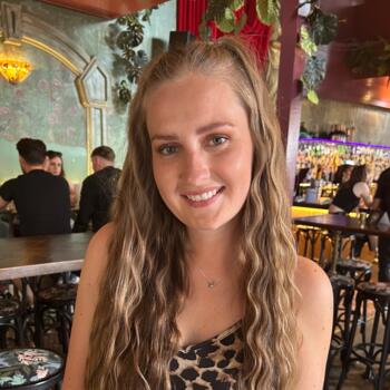 Babysitter Crawley: Keeley