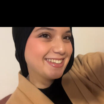 Baby-sitter Loos: Fatim