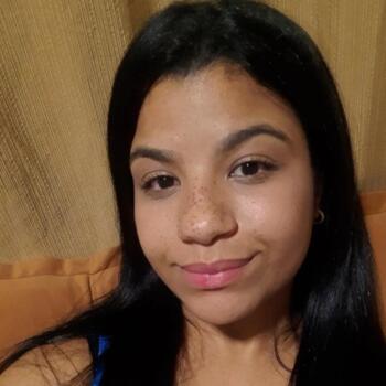 Babá em Nova Lima: Larissa