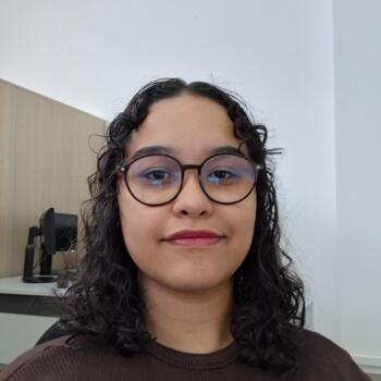 Babysitter in Franca: Poliana