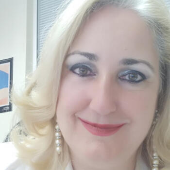 Babysitter στην περιοχή Παπάγου: Mary