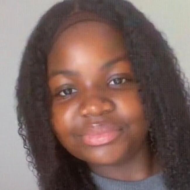 Babysitter in Brussels: Mira