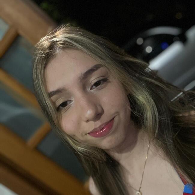 Babysitter in Florianópolis: Giulia