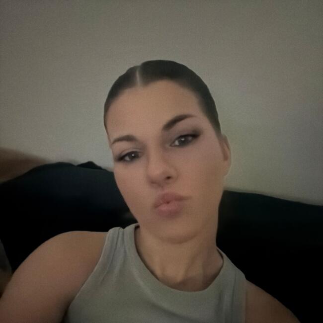 Bebisiterka u Beograd: Elena