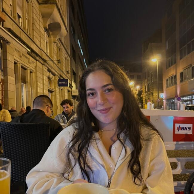 Babysitter in Frankfurt am Main: Maha