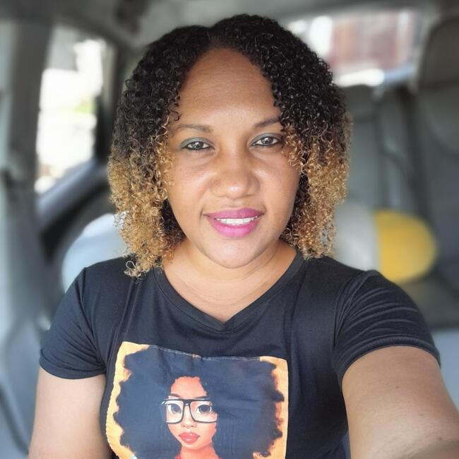 Babysitter in San Miguelito: Elizabeth