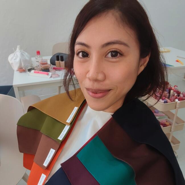 Babysitting job in Singapore: Diana