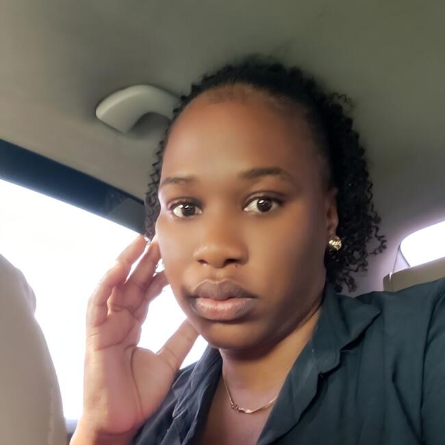 Babysitter in Kingston: Monique