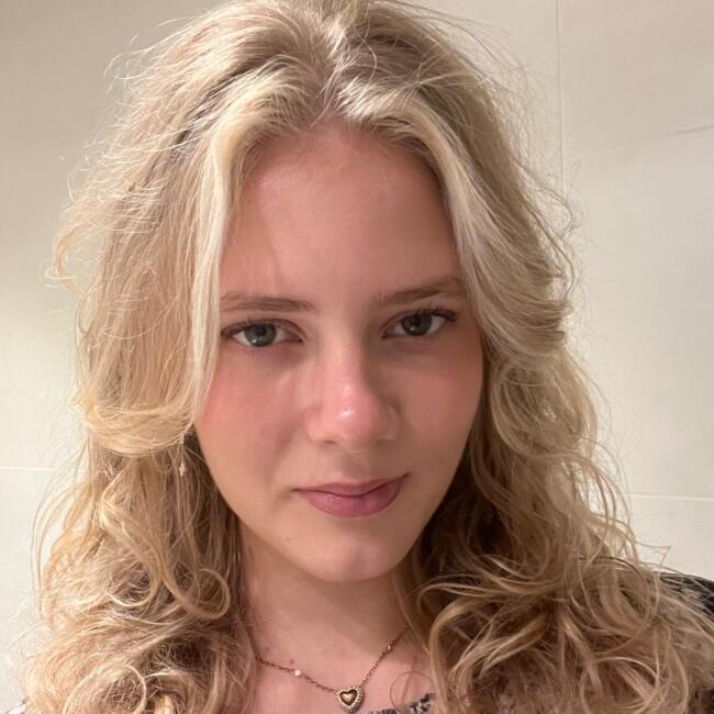 Barnvakt i Esbo: Emilia