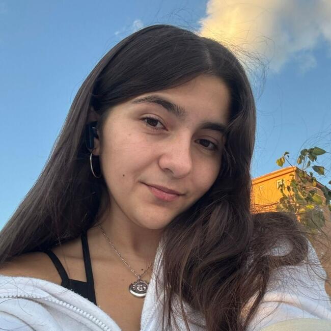 Babysitter in Alicante: Aroa