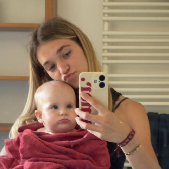 Babysitter in Rivière (Nouvelle-Aquitaine): Jeanne