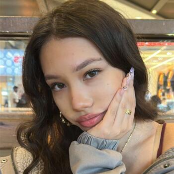 Babysitter in London: Lucia