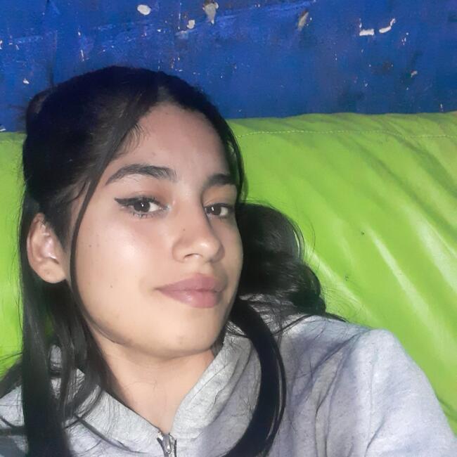 Niñera en Glew: Nicole