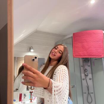 Babysitter in Saint-Denis-en-Val: Mathilde