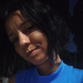 Babysitter in Uberlândia: Andressa