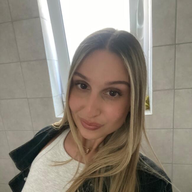 Babysitter in Agía Paraskeví (Αττική): ΝΑΝΤΙΑ