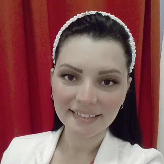 Babysitter in Palmas: Amanda