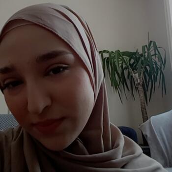 Umraniye (İstanbul) bölgesinde bebek bakıcısı: Selva