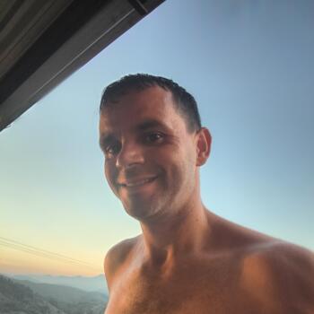 Emprego de babá em Três Rios: emprego de babá Fabrício