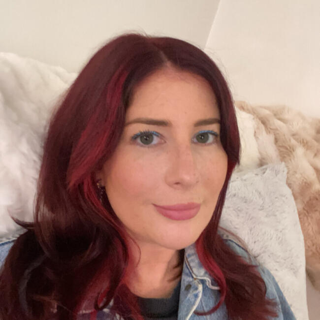 Babysitter in Melbourne: Chloe