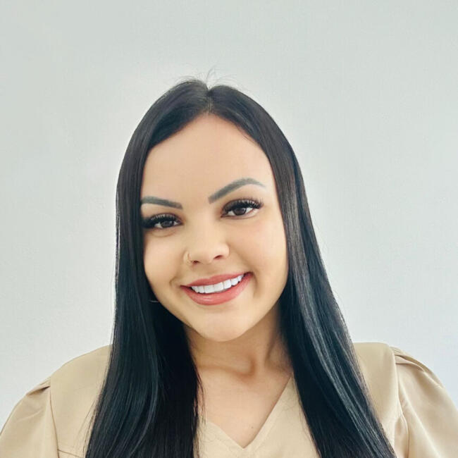 Babá em São José dos Campos: Lara