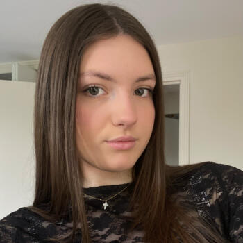 Babysitter in Coutances: Coralie