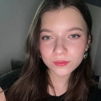 Babysitter in La Norville: Anna