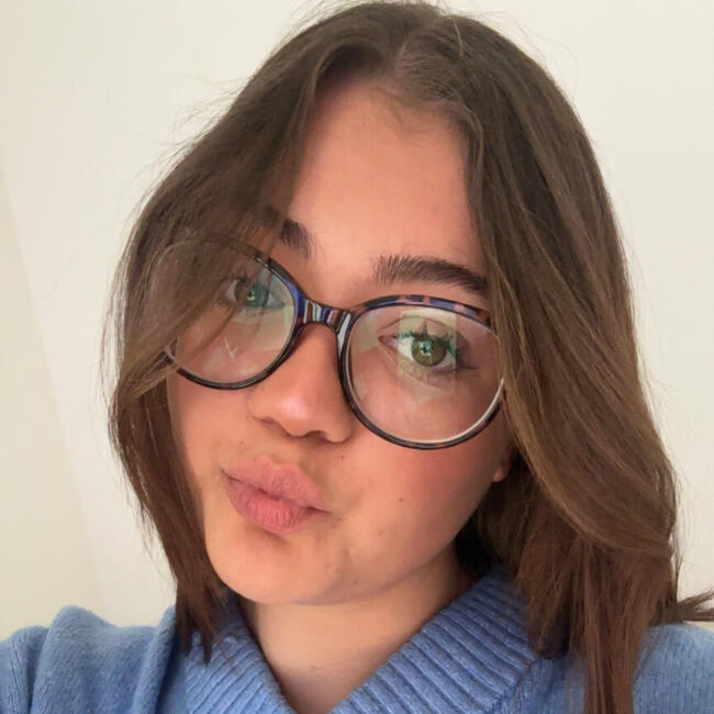 Babysitter in Vannes: Alexandra