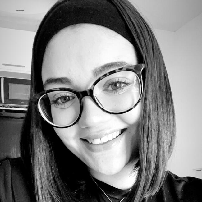 Babysitter in Arzal: Alexandra