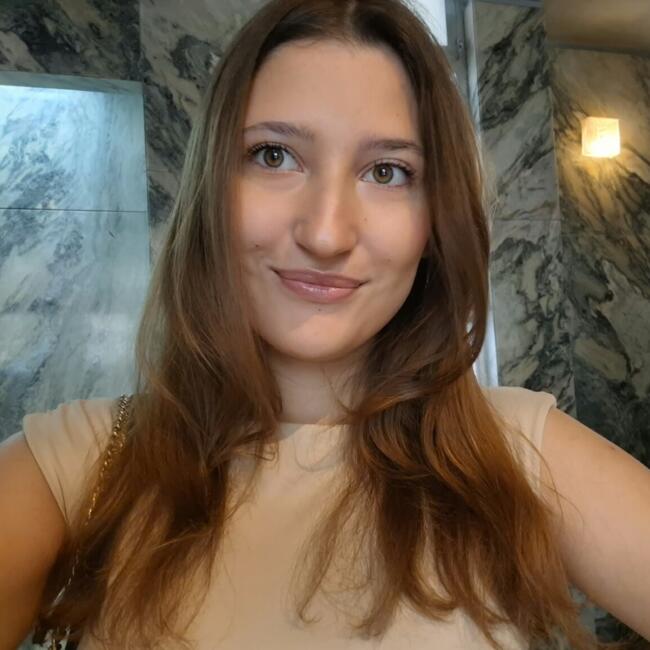 Babysitter in Alvalade: Bruna