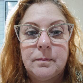Babysitter Bom Jesus dos Perdões: Valéria Cristina