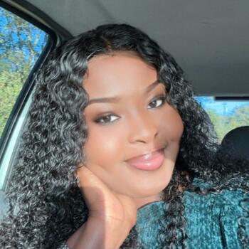 Babysitting job in Stowmarket: babysitting job Victoria