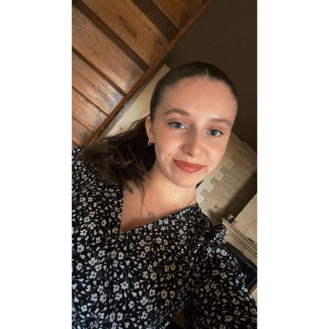 Babysitter in Maubert-Fontaine: Marine