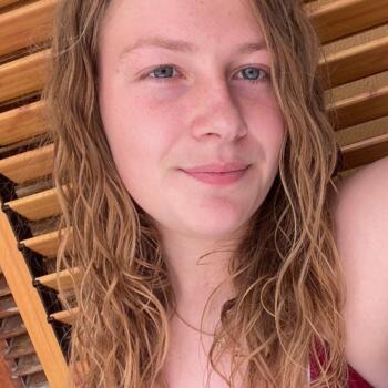 Canguro en Tavernes de la Valldigna: Lluna