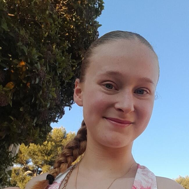 Babysitter in Aix-en-Provence: Érine M.