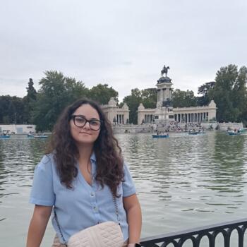 Canguro en Velada: Mónica