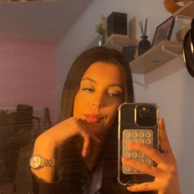 Babysitter in Ghent: Yasmina