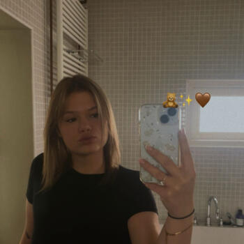 Babysitter in Jabbeke: Tiany