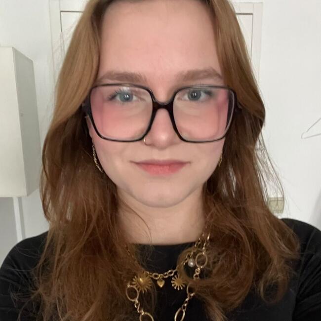 Babysitter in Oppens: Dana