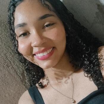 Babysitter in Palmas: Alanna