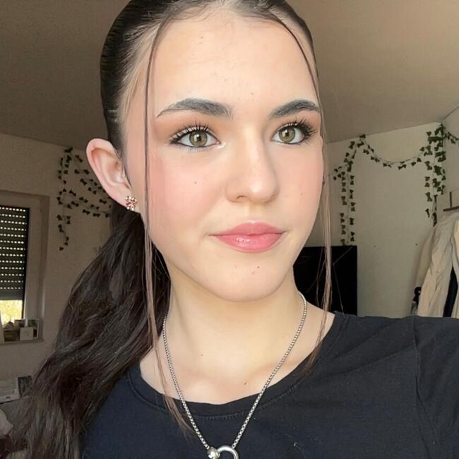 Babysitter in Eitorf: Anna