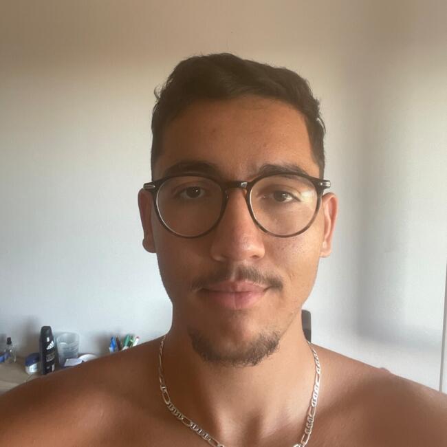 Babysitter in Clermont-Ferrand: Imad