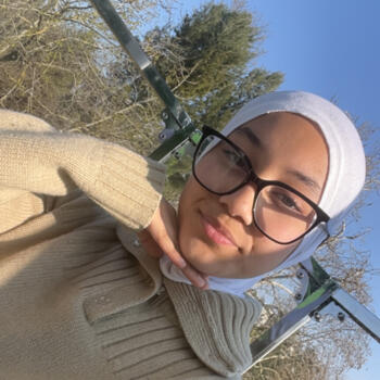 Babysitter in Montfermeil: Sanaa